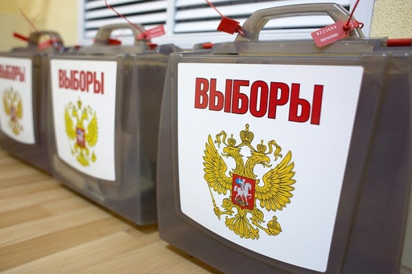 Für wen in den Wahlen vom 18. September 2016 in Russland abzustimmen, außer für das vereinte Russland. Nachnamenkandidaten aus Moskau und St. Petersburg