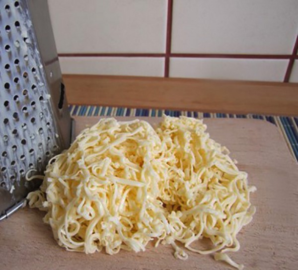 Rezepte mit einem Foto von einem bescheidenen, aber leckeren Menü, oder Was Sie in der Post vor Ostern essen können