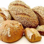 Selbstgebackenes Brot im Ofen Selbstgebackenes Brot im Ofen