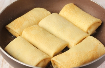 Kochgeheimnisse: Rezepte für die leckersten gefüllten Pfannkuchen mit Fotos und Videos