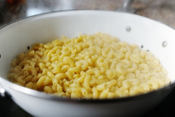 Italienischer kalter Makkaronisalat