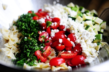 Rezept für einen interessanten Salat mit Zucchini
