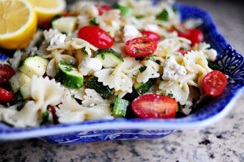 Rezept für einen interessanten Salat mit Zucchini