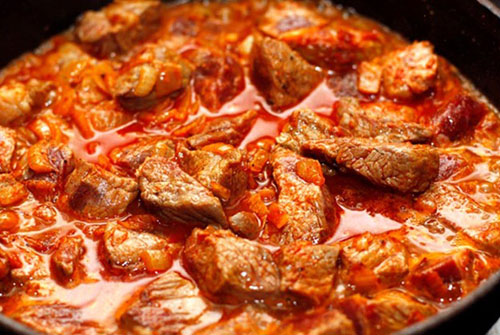 Rindergulasch mit Kartoffeln