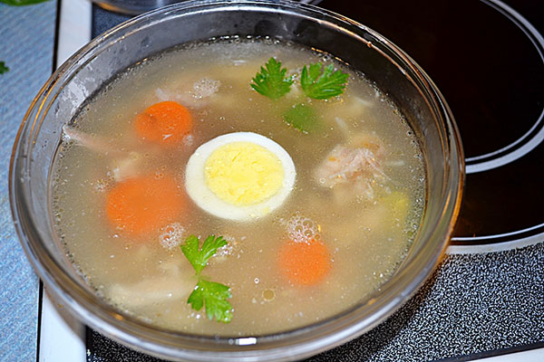 Rezepte einer Erkältung mit Fotos Schritt für Schritt gemacht - von Schweinefleisch, Stiel, Rind, Hähnchenschenkel, mit Gelatine