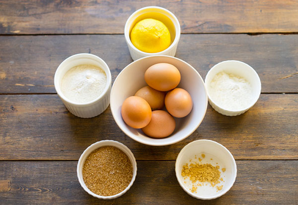 Ein raffiniertes Rezept: eine Rolle mit cremiger Sahne