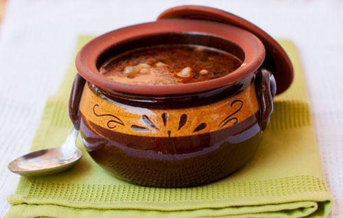 Wie man Bohnensuppe zubereitet