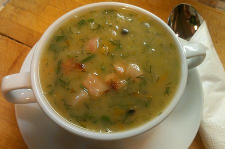 Wie man Erbsensuppe kocht