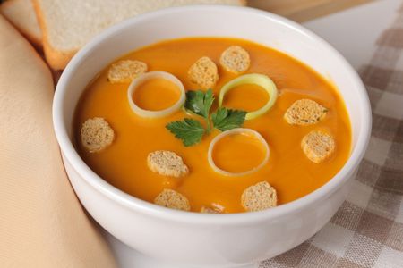 Wie man Erbsensuppe kocht