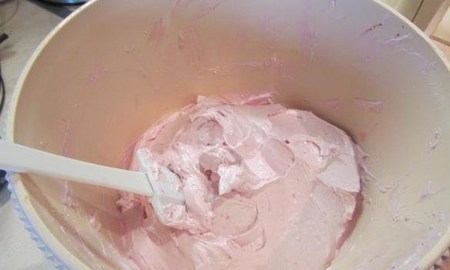 Wie man eine Creme für Cappecakes macht: Rezept für Butter, Schokolade und Proteincreme