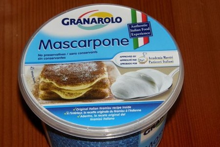 Wie man eine Creme für Cappecakes macht: Rezept für Butter, Schokolade und Proteincreme