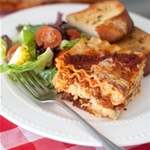 Wie man Lasagne zu Hause zubereitet