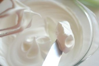 Wie man Baiser zubereitet, ein leckeres Rezept mit einem Foto