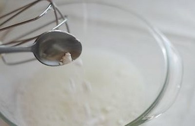 Wie man Baiser zubereitet, ein leckeres Rezept mit einem Foto