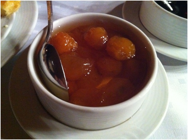 Marmelade in einer Tasse