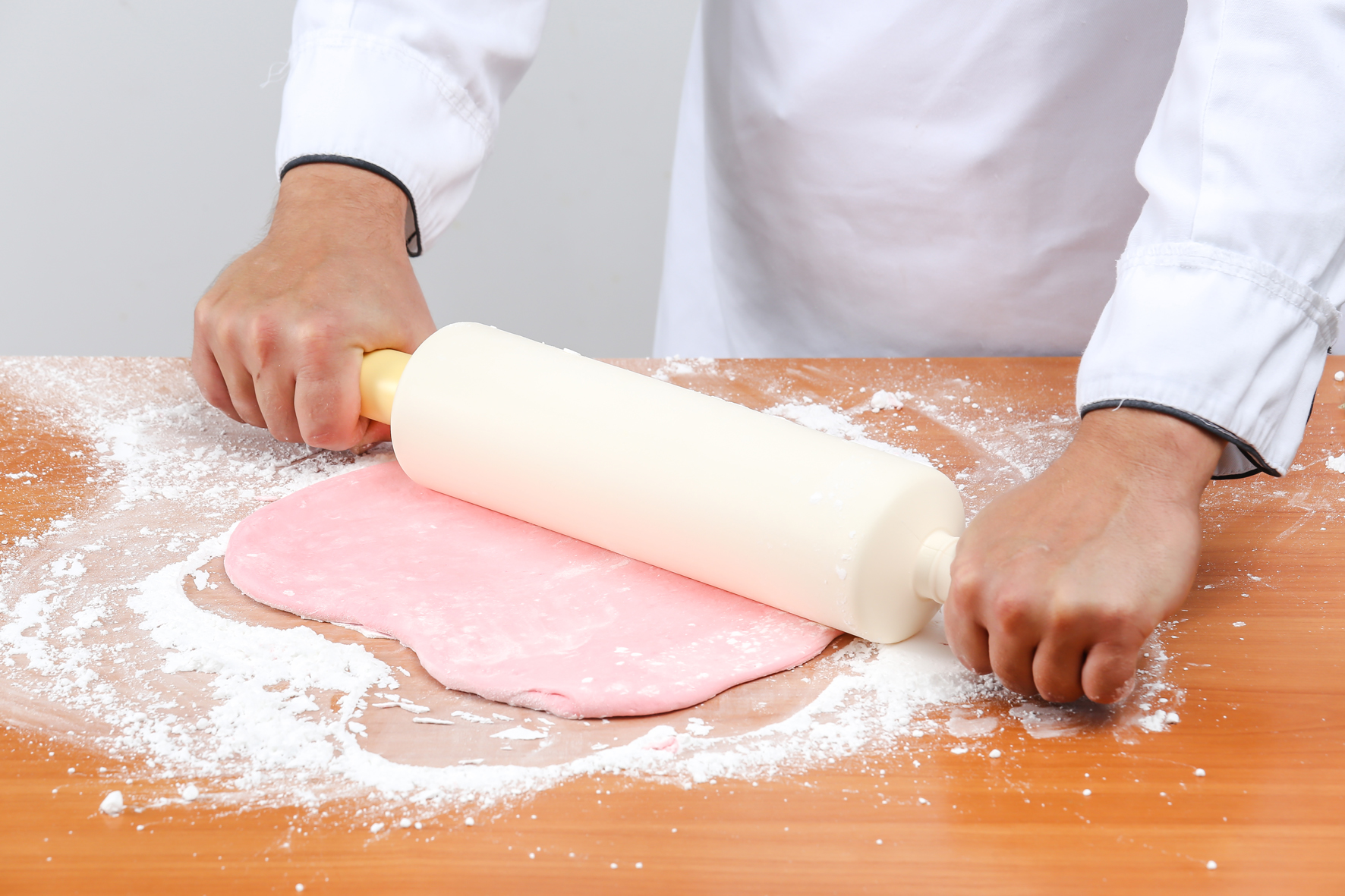 Wie man Mastix für Kuchen macht?