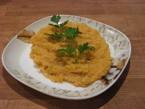 Wie man Erbsenbrei mit Fleisch kocht