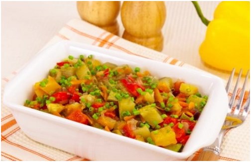 Gericht mit Zucchini