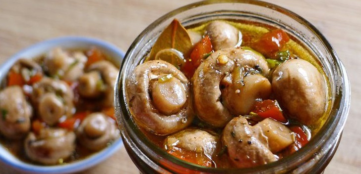 Rezept für Dosen Champignons für den Winter