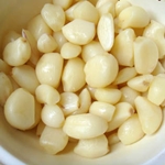Wie man Knoblauch für den Winter pflückt