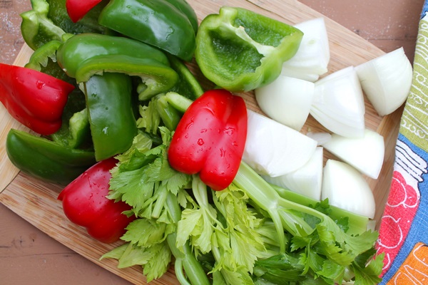 Ketchup mit eigenen Händen aus Tomaten: Schritt-für-Schritt-Rezepte für die Ernte für den Winter