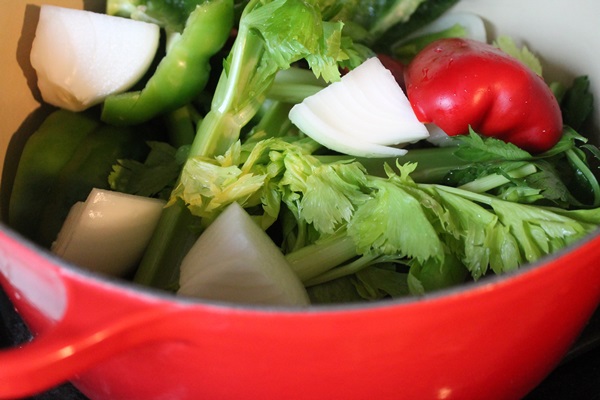 Ketchup mit eigenen Händen aus Tomaten: Schritt-für-Schritt-Rezepte für die Ernte für den Winter