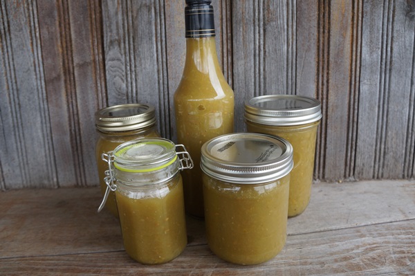Ketchup mit eigenen Händen aus Tomaten: Schritt-für-Schritt-Rezepte für die Ernte für den Winter