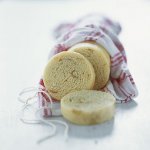 Knödel mit Garnierung für Fleisch