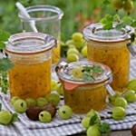 Kompott von Stachelbeere mit Orange für den Winter 