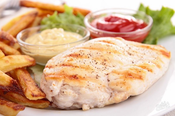 Hähnchenbrust in einem multivariaten: Rezepte für die Herstellung von leckeren und schnellen Lebensmitteln