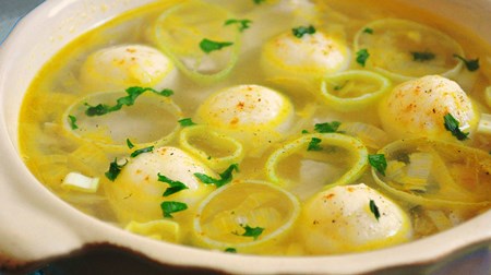 Hühnersuppe mit Knödel - Rezept mit einem Foto
