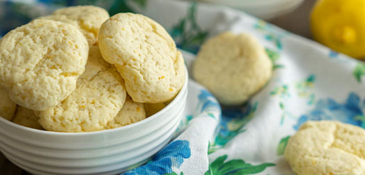 Einfaches Rezept: hausgemachte Zitronenplätzchen