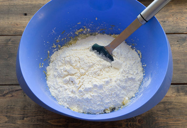 Einfaches Rezept: hausgemachte Zitronenplätzchen
