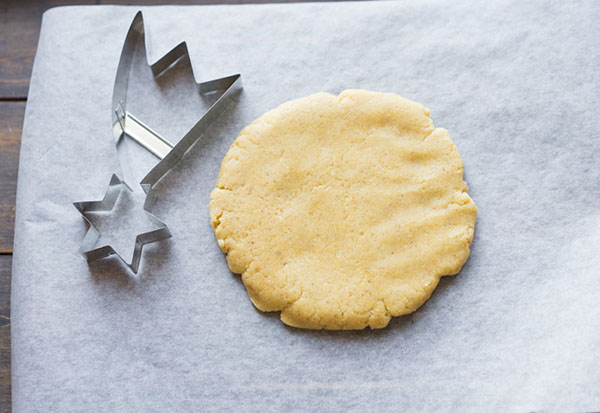 Einfaches Rezept für Neujahrskekse mit Gewürzen