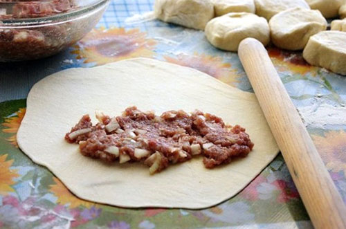 Der beste Teig für Chebureks