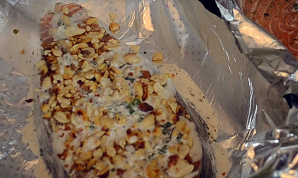 Menü für das Neujahr 2017 Hahn für Erwachsene und Kinder - was soll es interessant und festlich sein? Beste Gerichte für Neujahrs-Hahn, Rezepte mit Foto