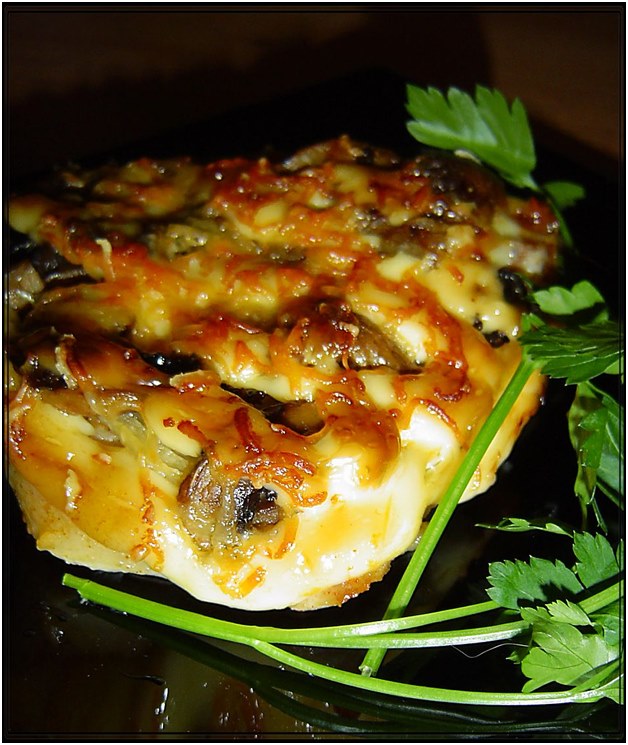 Schweinefleisch mit Käse