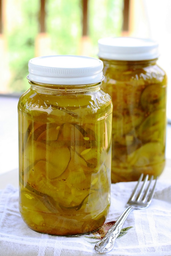 Einfache Rezepte für die Konservierung von Gurken für den Winter ohne Essig