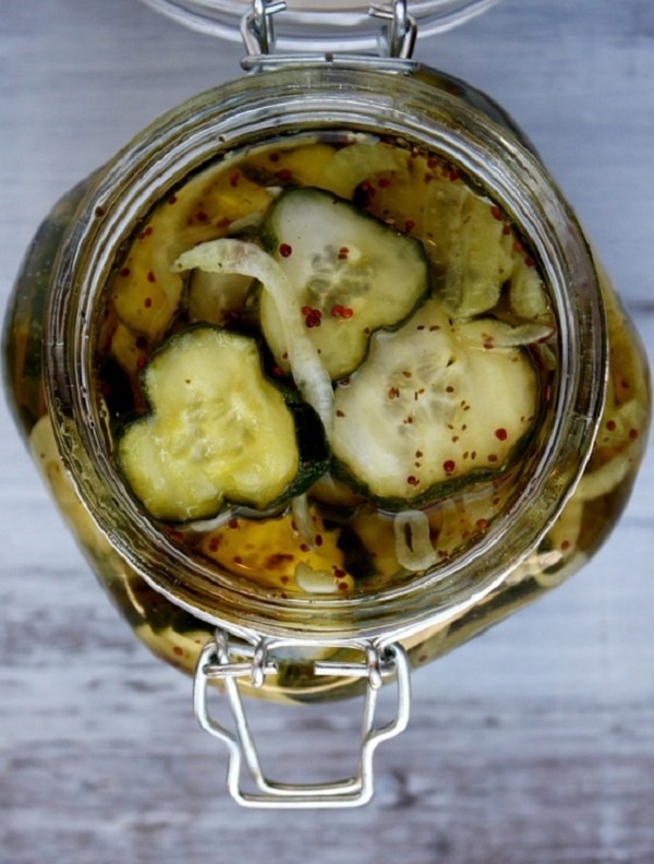Gurken auf Koreanisch für den Winter - Rezepte mit Karotten, Fleisch, ohne Sterilisation. Salat von Gurken in Koreanisch für den Winter des schnellen Kochens