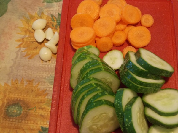 Tasty Gurken mit Knoblauch für den Winter