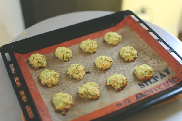 Leckere Pfannkuchen aus Zucchini auf schnelle Rezepte