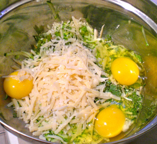Leckere Pfannkuchen aus Zucchini auf schnelle Rezepte