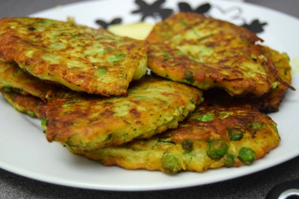 Leckere Pfannkuchen aus Zucchini auf schnelle Rezepte