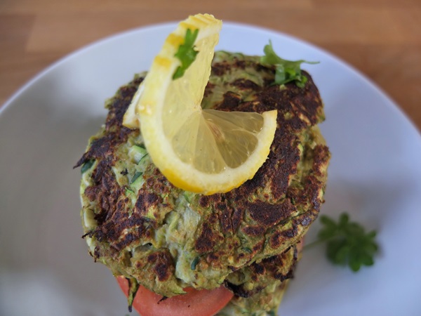Leckere Pfannkuchen aus Zucchini auf schnelle Rezepte