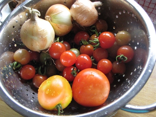 Tomatenkeile für den Winter mit Zwiebeln - Fotorezeptfreigaben