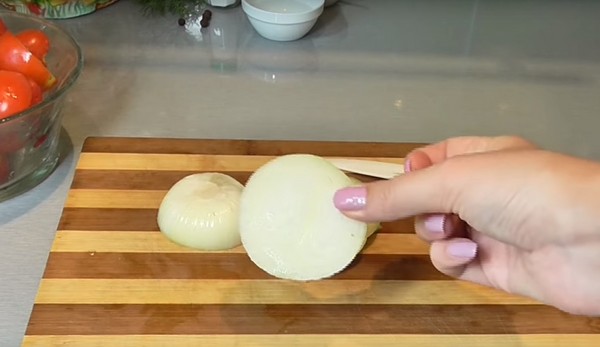 Tomaten in Gelatine für den Winter - Rezepte mit Zwiebeln, ohne Sterilisation. Geerntete Tomaten in Gelatine für den Winter geerntet