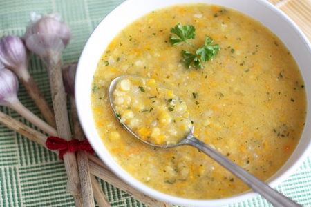 Fastensuppe auf der Wache der Gesundheit und Figur