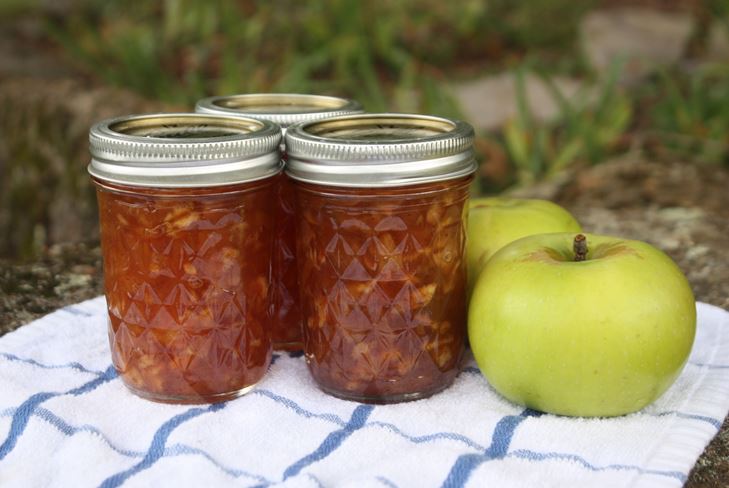Marmelade aus Äpfeln in einem Multivark für den Winter: Foto Rezept für Apfelmarmelade