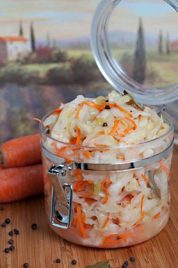 Rezepte aus Kohl für den Winter: leckere Salate, Barren ohne Essig, mit Aspirin, ohne Sterilisation