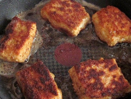 Fisch in geschlagener Milch